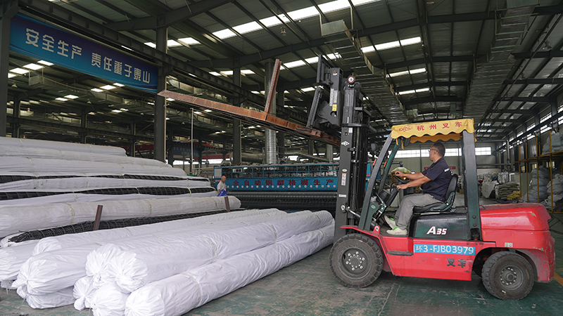 Carga y entrega de geomallas