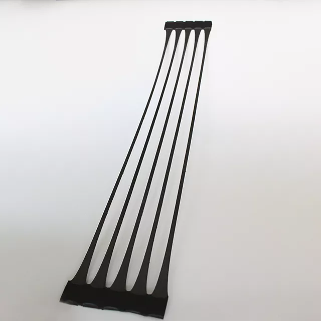 Geomalla plástica uniaxial